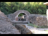 00108 ostia - necropoli della via ostiense (porta romana necropolis) - b12 - colombari gemelli - hinten - gesehen von der via dei sepolcri.jpg